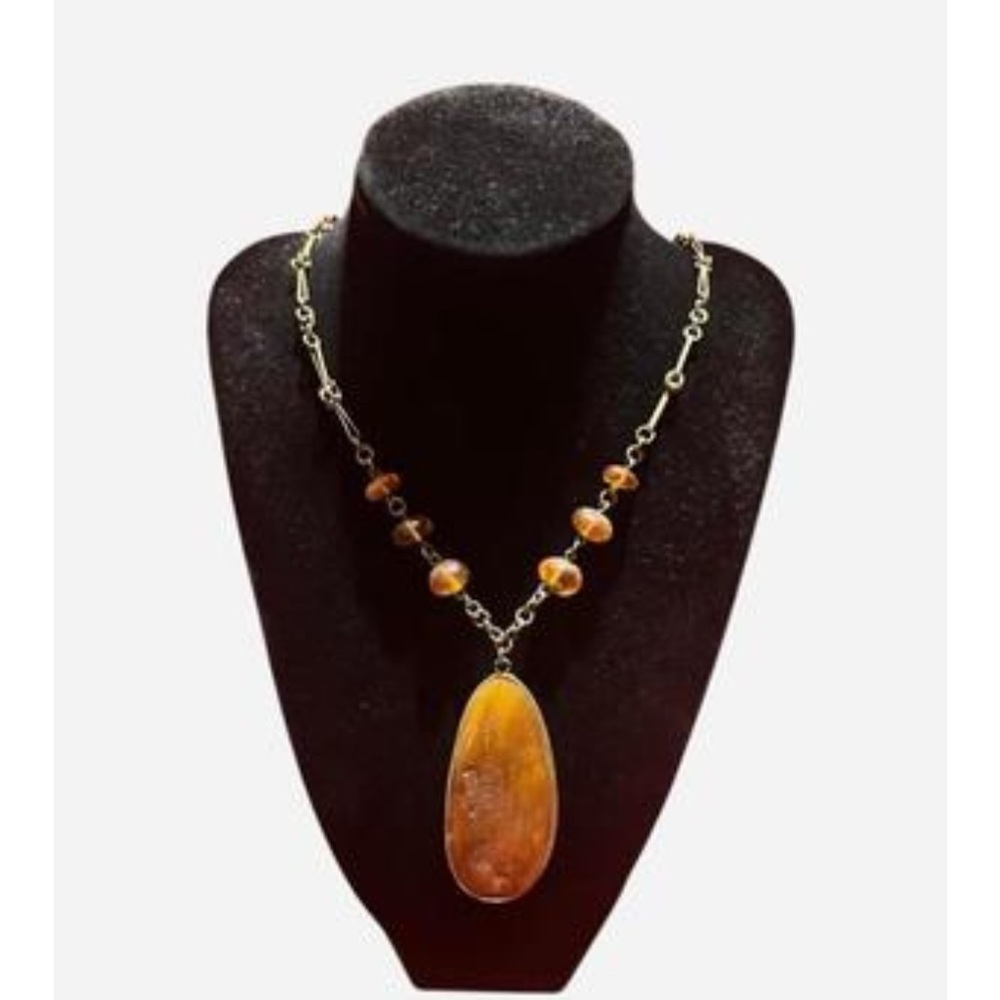 Vintage Elegant Baltic Amber Pendant Necklace